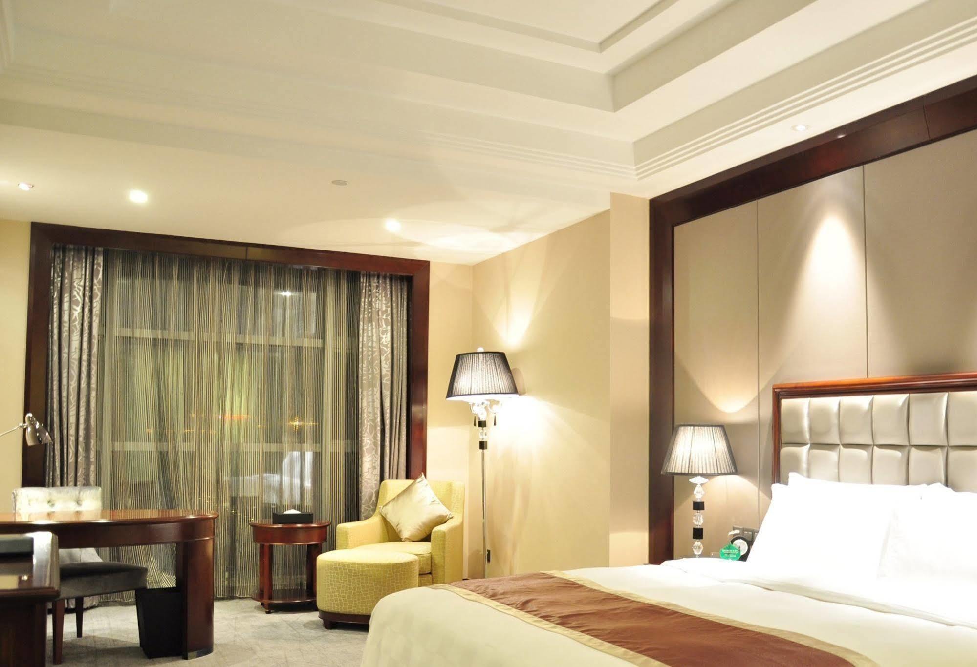 Shenzhen Baohengda International Hotel Exterior foto